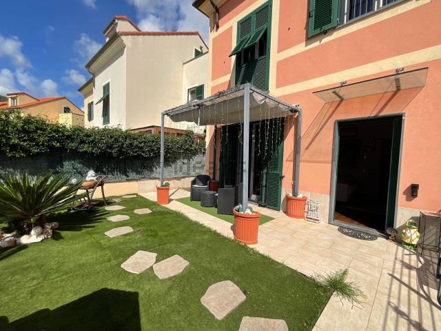 Casa in vendita a Luceto, Albisola Superiore
