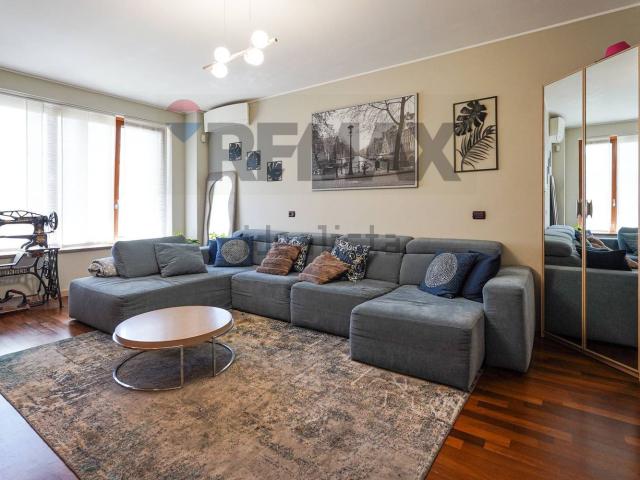 Casa in vendita a Locate Bergamasco, Ponte San Pietro