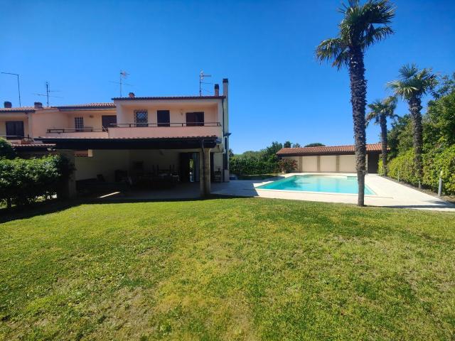 Casa in vendita a Roma Capitale, Lazio