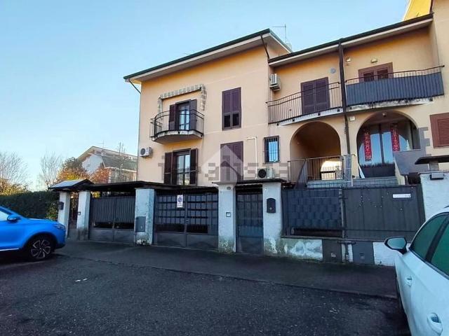 Casa in vendita a Sedriano, Lombardia
