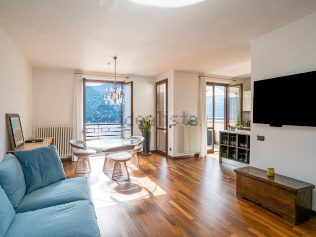 Casa in vendita a Carate Urio, Como