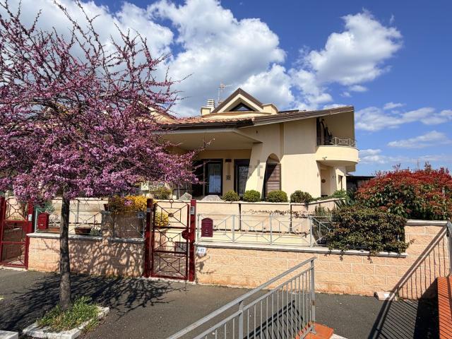 Casa in vendita a Follonica, Toscana