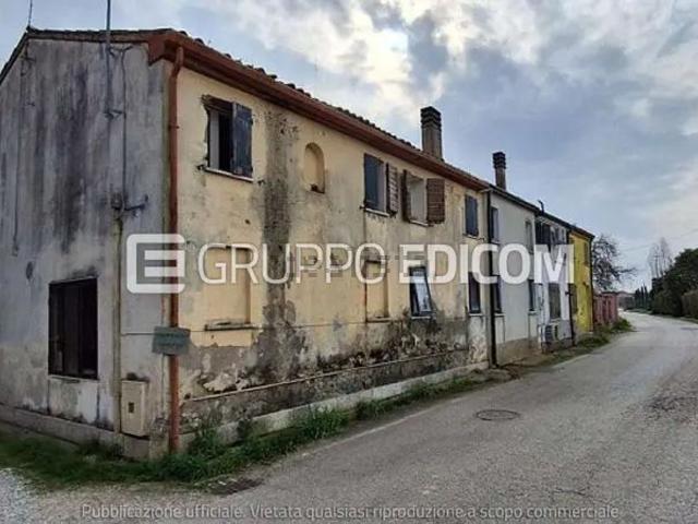 Casa in vendita a Bonavigo, Veneto