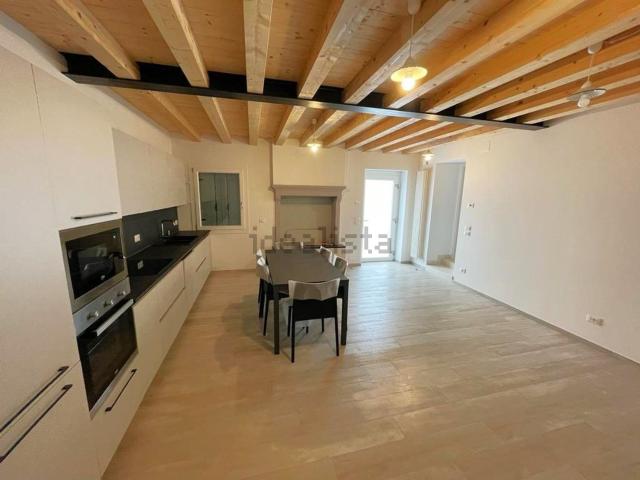 Casa in vendita a Santissima Trinità, Montecchio Maggiore