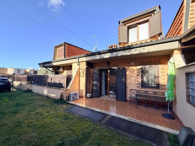 Casa in vendita a Guidonia Montecelio, Roma Capitale