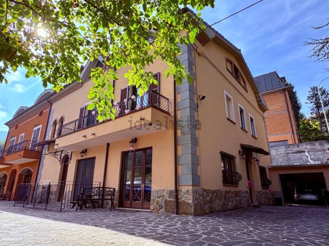 Casa in vendita a Fabriano, Ancona