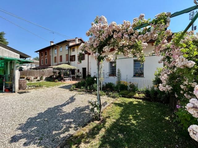 Casa in vendita a Paderno, Reana Del Roiale