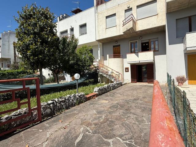 Casa in vendita a Nereto, Teramo