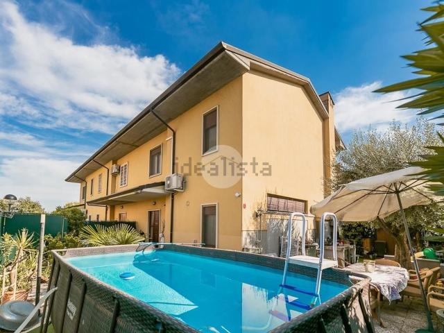 Casa in vendita a Sommacampagna, Verona