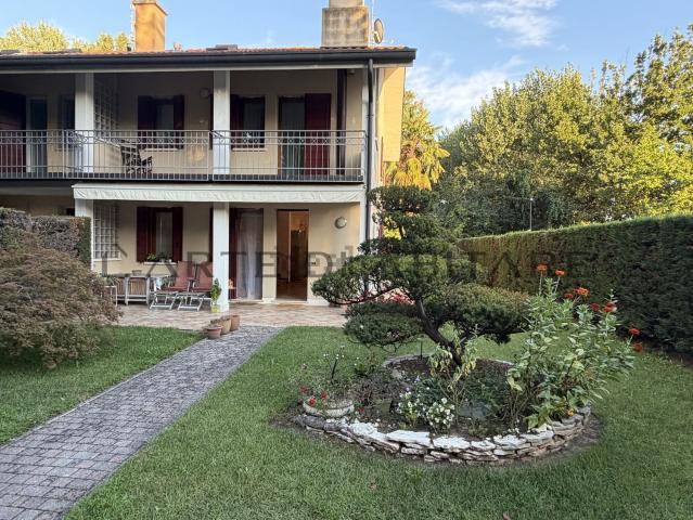 Casa in vendita a Altichiero, Padova