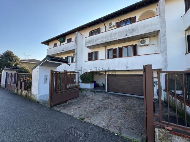Casa in vendita a Mediglia, Lombardia
