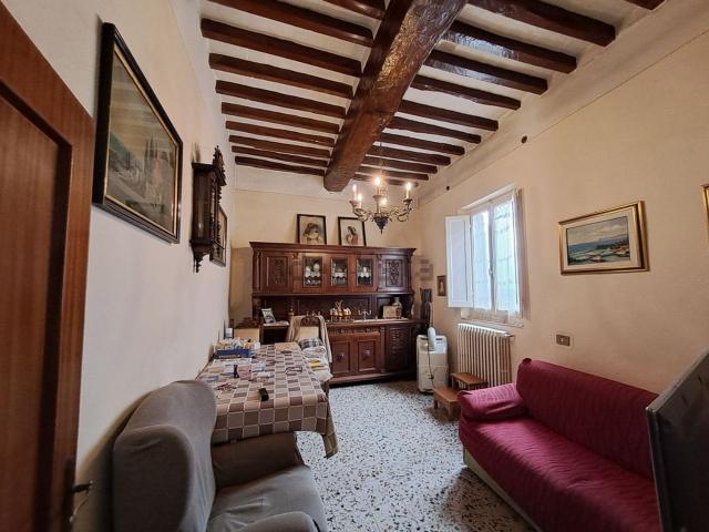 Casa in vendita a Cortona, Toscana