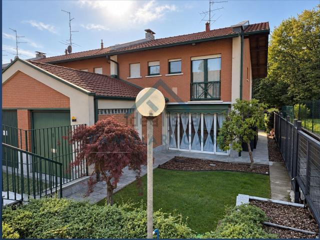 Casa in vendita a Travaino, Caronno Varesino