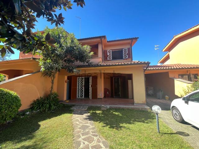 Casa in vendita a Belvedere Lidia, Nepi