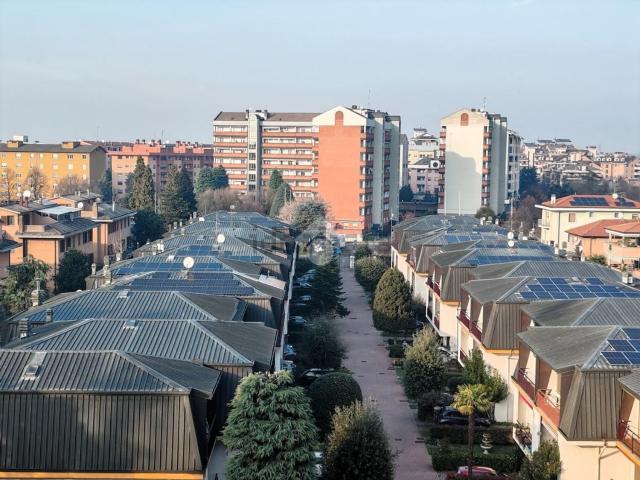 Casa in vendita a Locate Triulzi, Lombardia