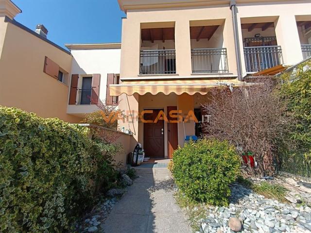 Casa in vendita a Calcinate, Lombardia