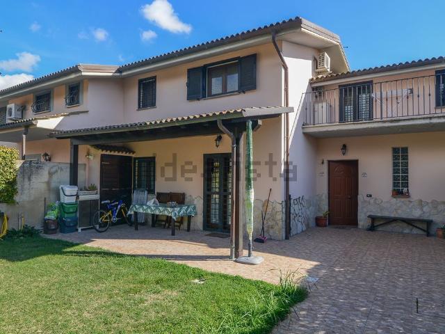 Casa in vendita a Roma Capitale, Lazio