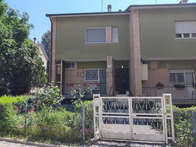 Casa in vendita a San Francesco, Macerata