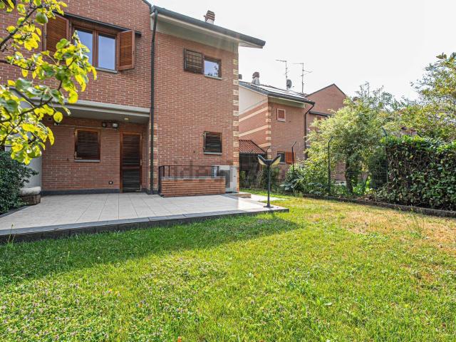 Casa in vendita a Rovagnasco, Segrate