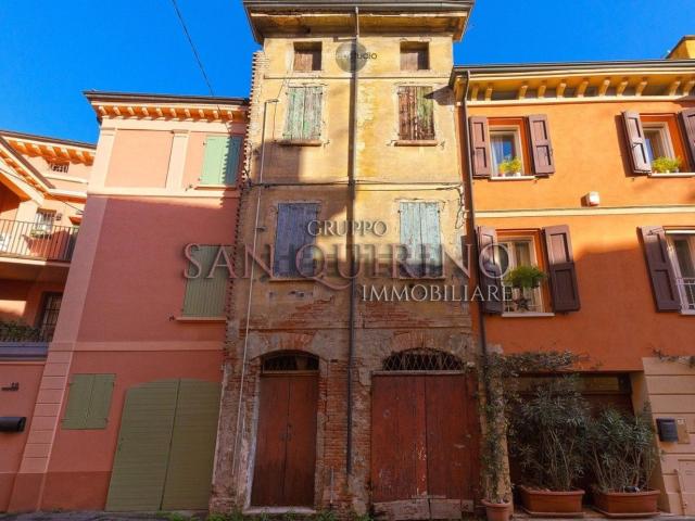 Casa in vendita a Pianura Reggiana, Re