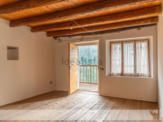 Casa in vendita a Arsiè, Veneto