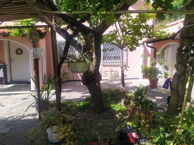 Casa in vendita a Ventimiglia, Liguria