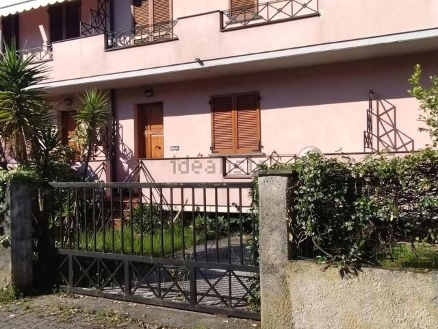 Casa in vendita a Cinque Vie, Massa