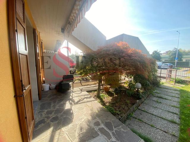 Casa in vendita a Pedrengo, Lombardia