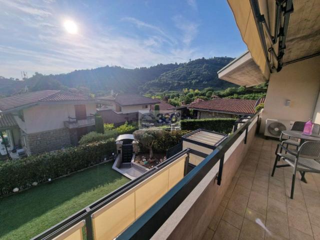 Casa in vendita a Cellatica, Lombardia