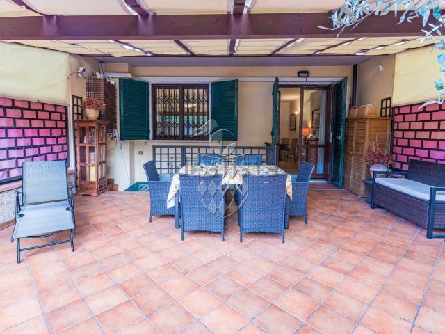 Casa in vendita a Bonascola, Carrara