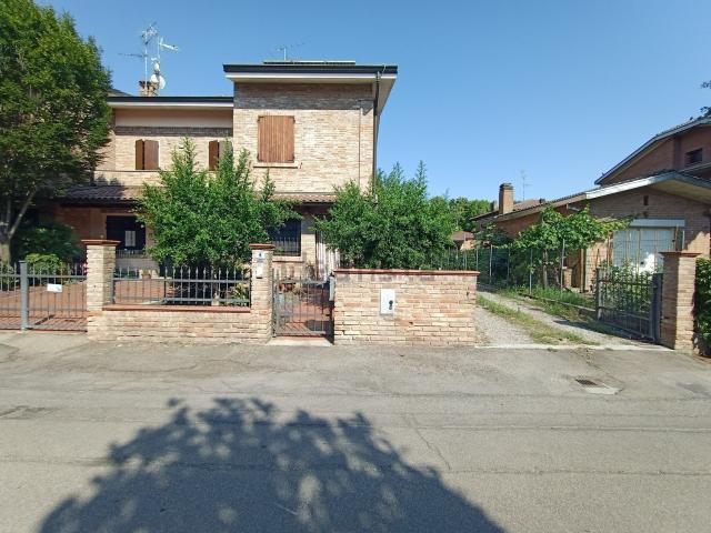 Casa in vendita a Unione dei comuni del Sorbara, Bomporto