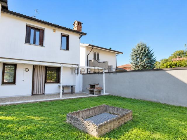 Casa in vendita a Romano di Lombardia, Bergamo