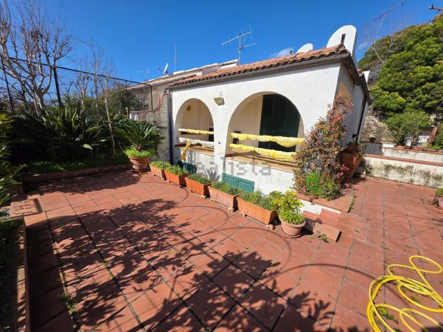 Casa in vendita a Centola, Campania