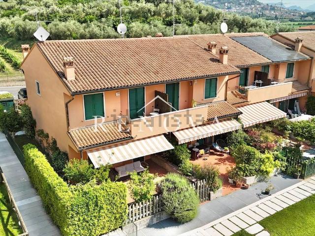 Casa in vendita a Bardolino, Veneto