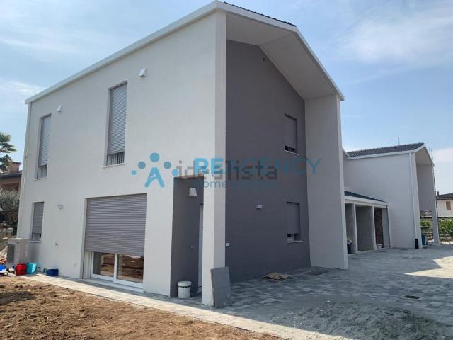 Casa in vendita a Camisano Vicentino, Veneto