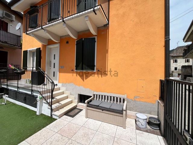 Casa in vendita a Dolcè, Veneto