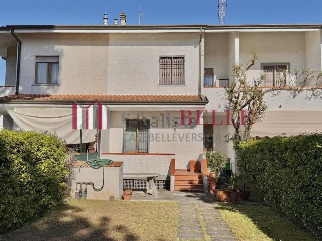 Casa in vendita a Tonfano, Toscana