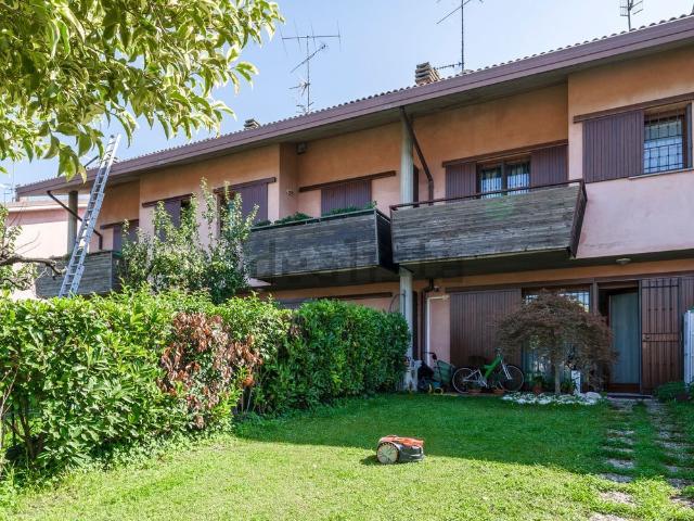 Casa in vendita a Vicina, Desenzano Del Garda