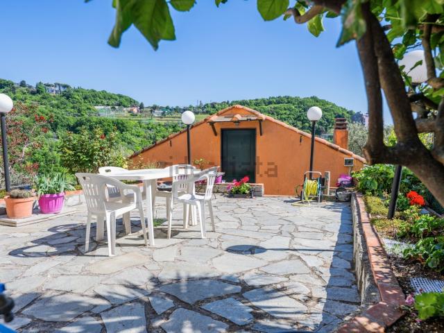 Casa in vendita a Levante, Serra Riccò