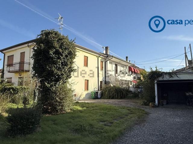 Casa in vendita a Rovigo, Veneto