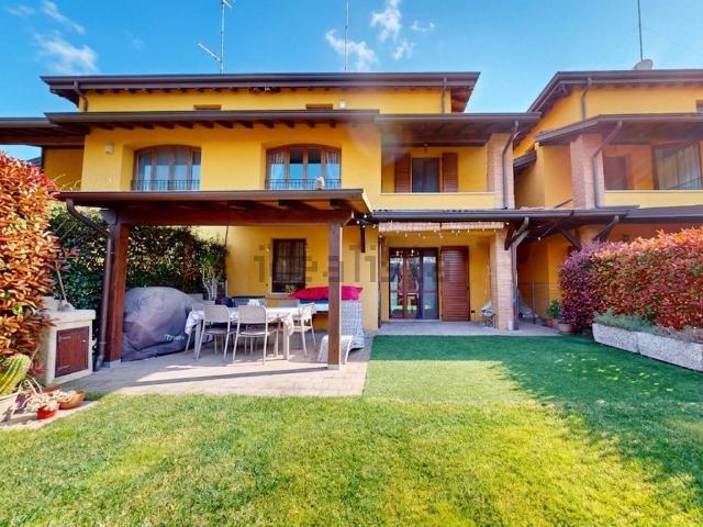 Casa in vendita a Tresinaro - Secchia, Re