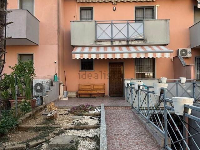 Casa in vendita a Cornate D'adda, Lombardia