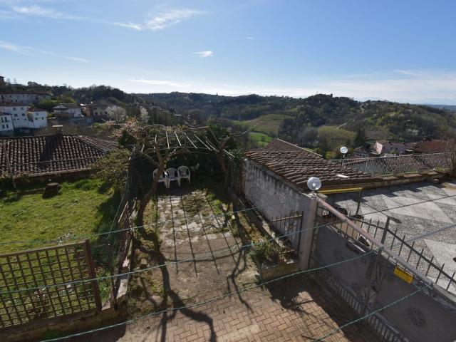 Casa in vendita a Piemonte, Asti