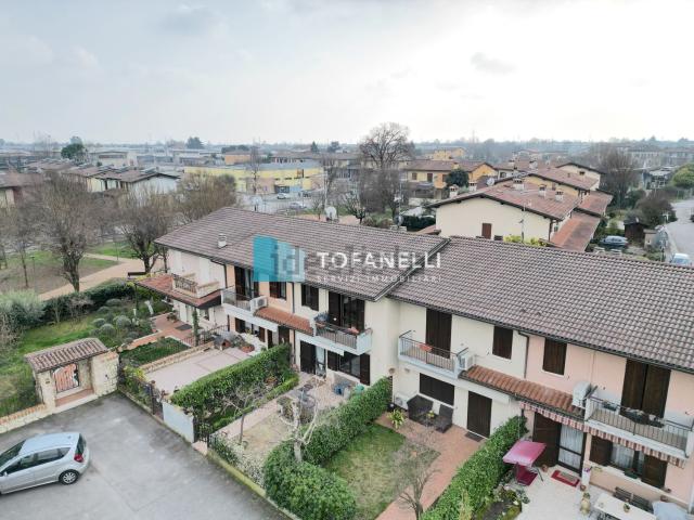 Casa in vendita a Nuvolera, Lombardia