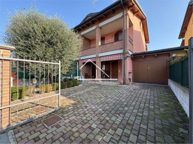Casa in vendita a Pianura Reggiana, Re