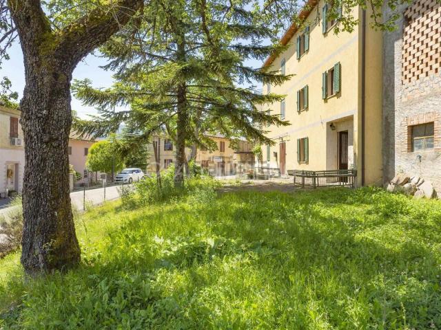 Casa in vendita a Unione dei comuni del Distretto Ceramico, Frassinoro