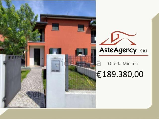 Casa in vendita a Fonte, Loria