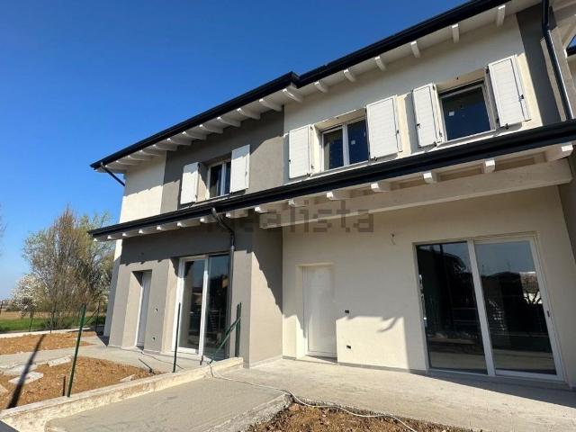 Casa in vendita a Fogliano, Re