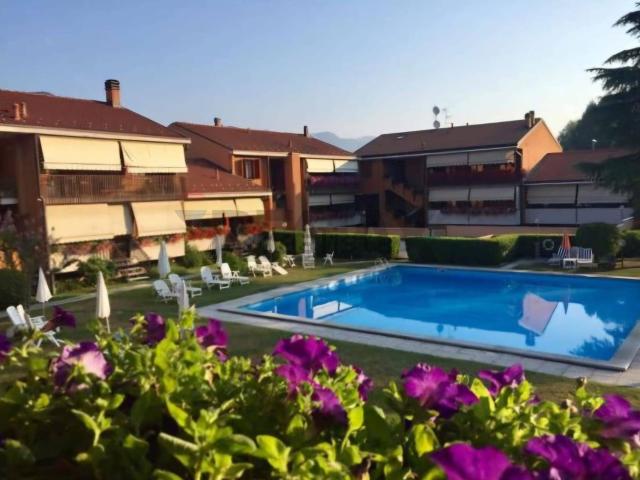 Casa in vendita a Comunità Montana del Piambello, Marchirolo
