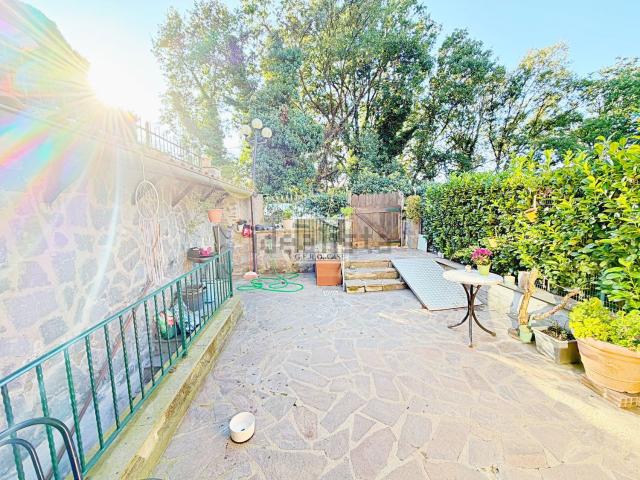 Casa in vendita a Sferracavallo, Orvieto